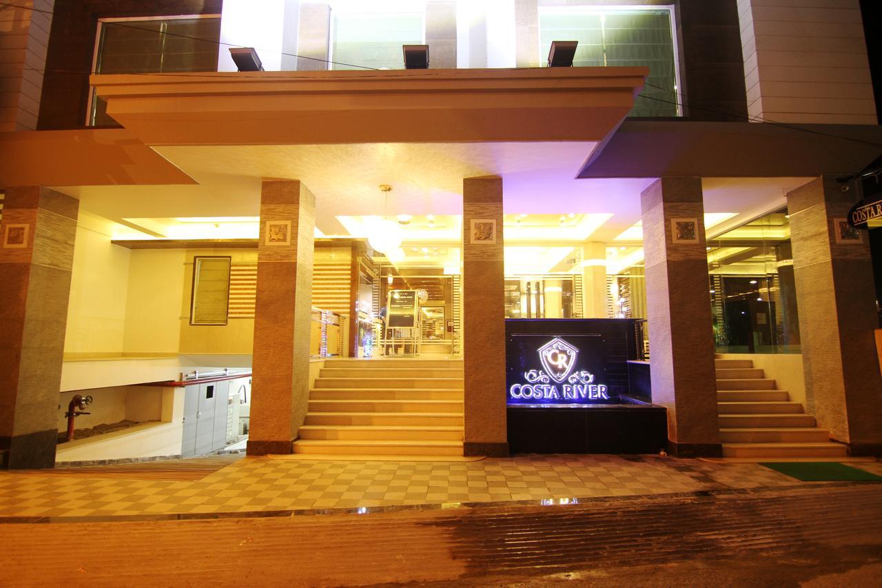 Hotel Costa River - Varanasi — Photos 3